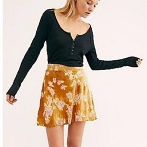 NWOT Free People Margaux Floral Velvet Skirt